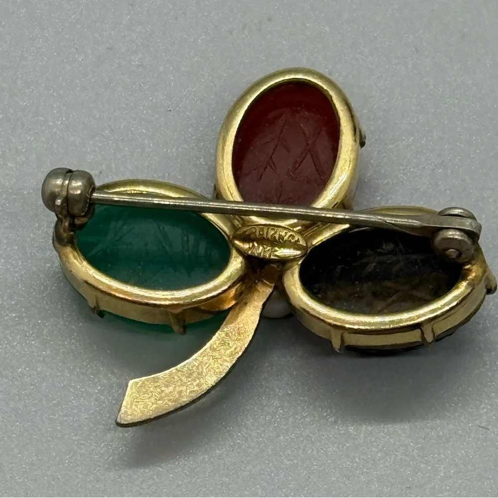 WRE Scarab Clover Brooch Carved Semi-Precious Stones 1/20 12kt Gold-Filled